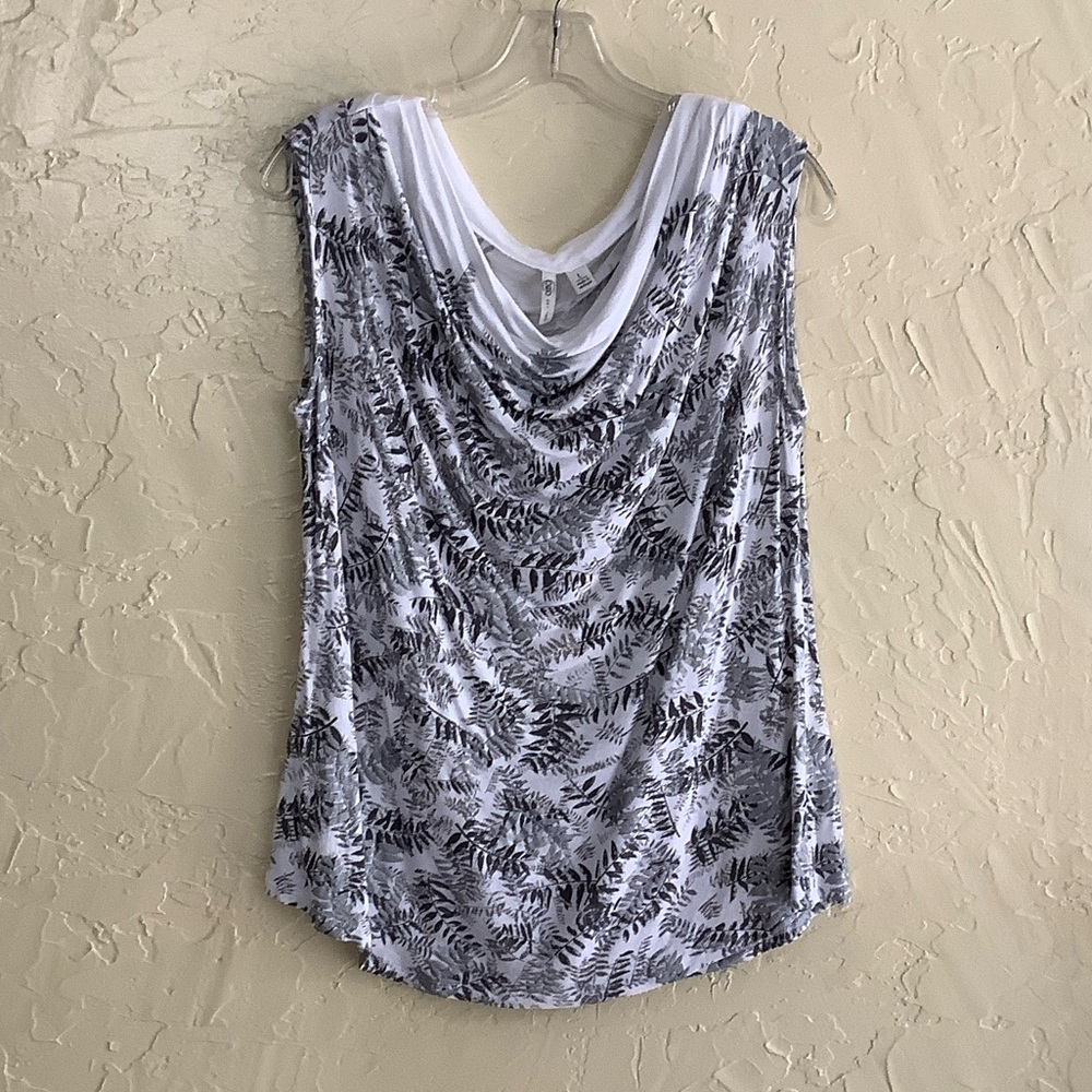 Cato Monochrome Leaf Pattern Drape Top